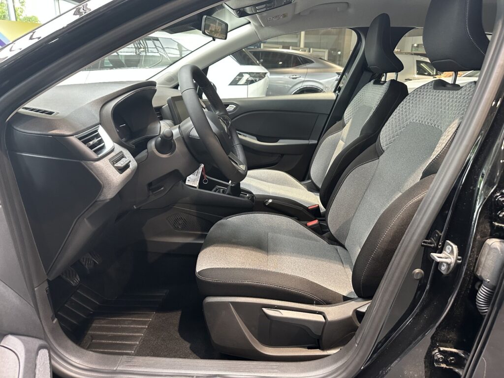 Renault Clio Exposé-Bild 29