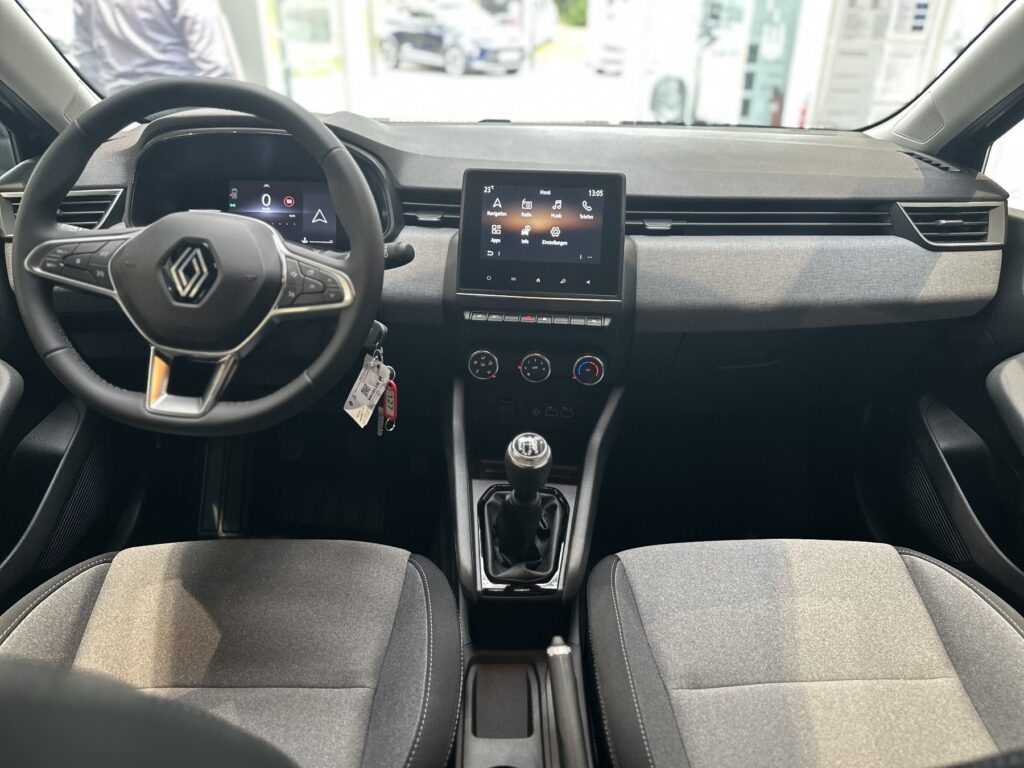 Renault Clio Exposé-Bild 31