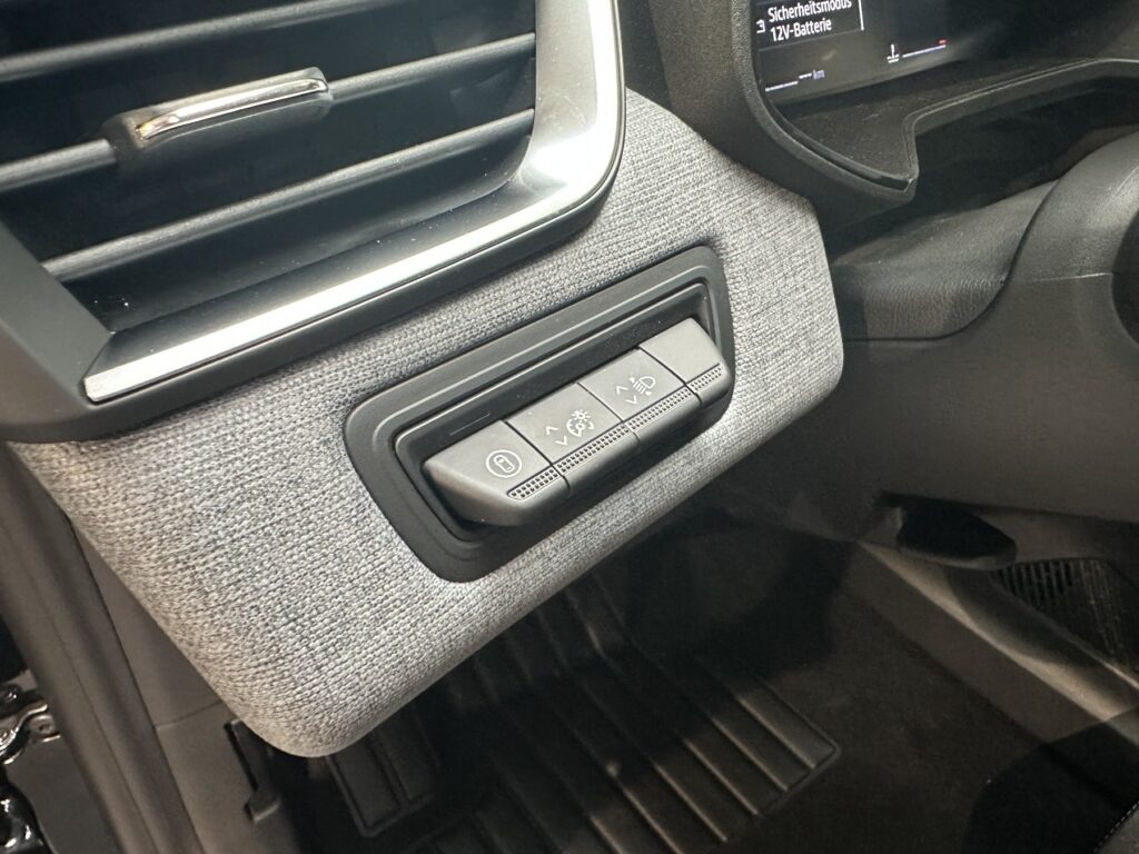 Renault Clio Exposé-Bild 35