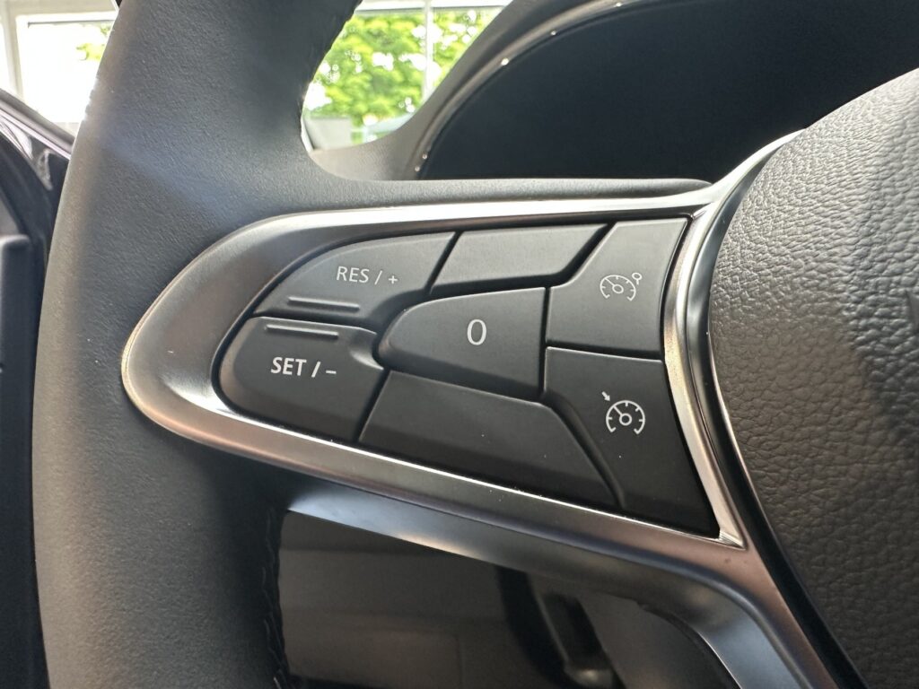 Renault Clio Exposé-Bild 36