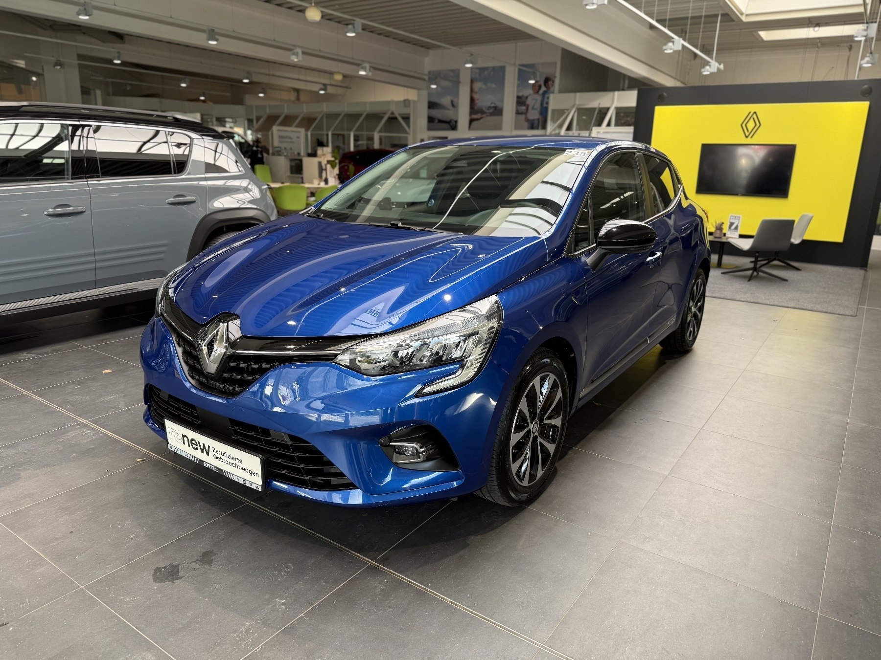 Renault Clio (ww_41413)