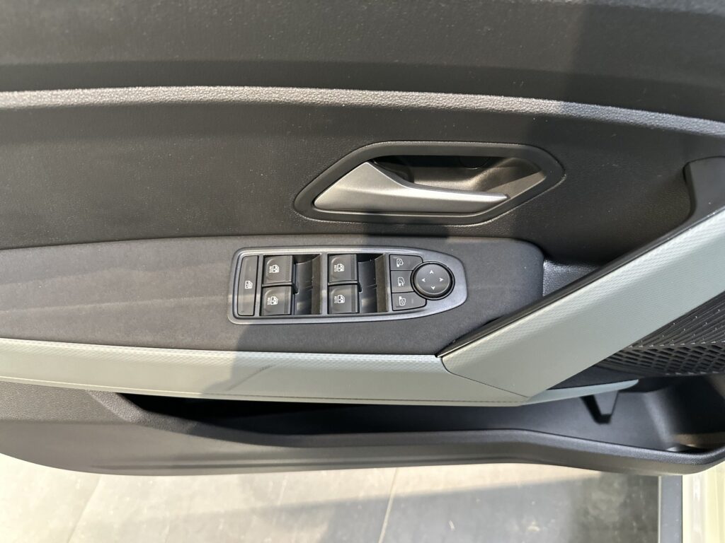 Dacia Duster Exposé-Bild 19