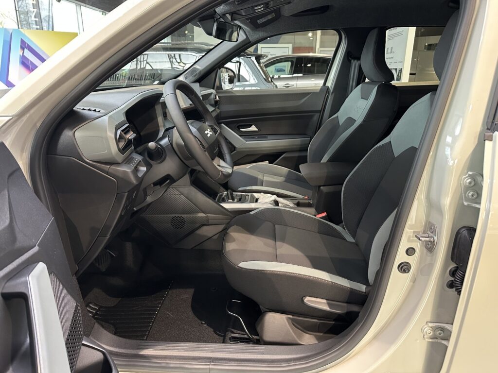 Dacia Duster Exposé-Bild 20