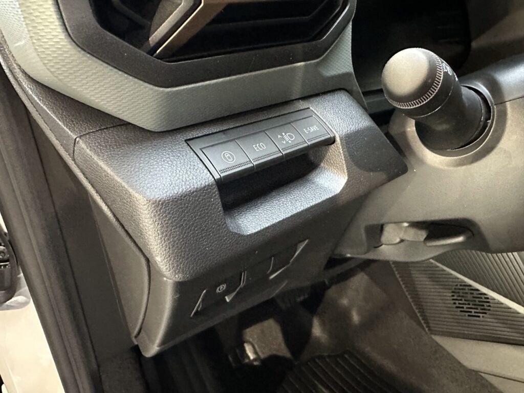 Dacia Duster Exposé-Bild 21