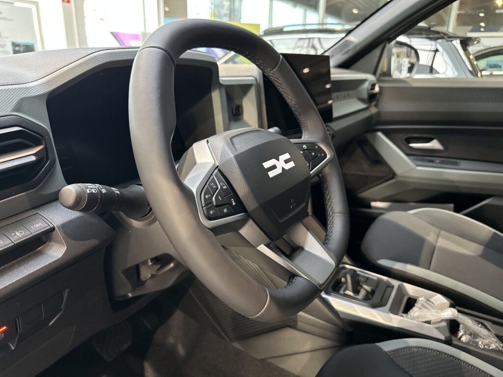 Dacia Duster Exposé-Bild 23