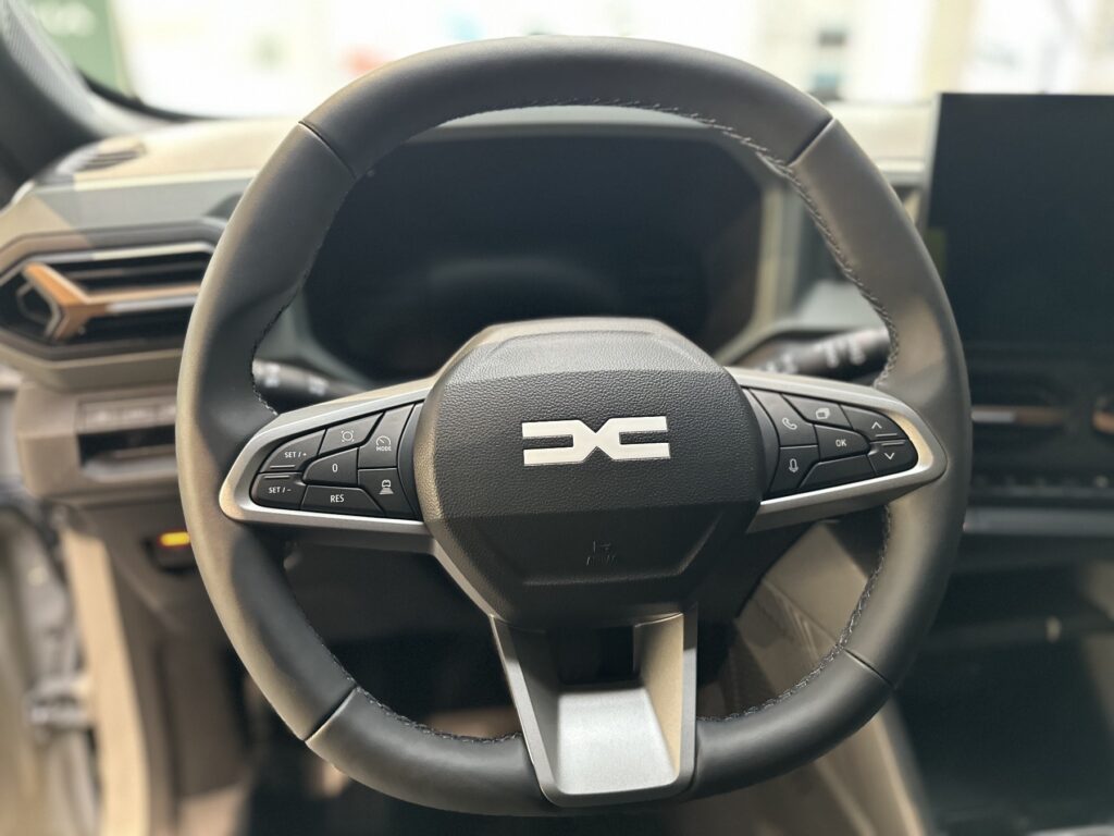 Dacia Duster Exposé-Bild 24
