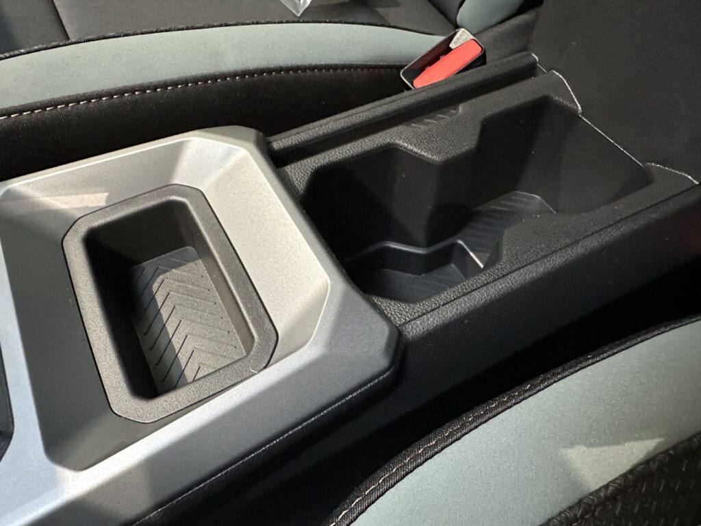 Dacia Duster Exposé-Bild 32