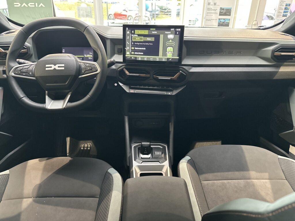 Dacia Duster Exposé-Bild 37