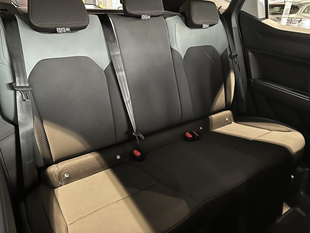 Dacia Duster Exposé-Bild 43