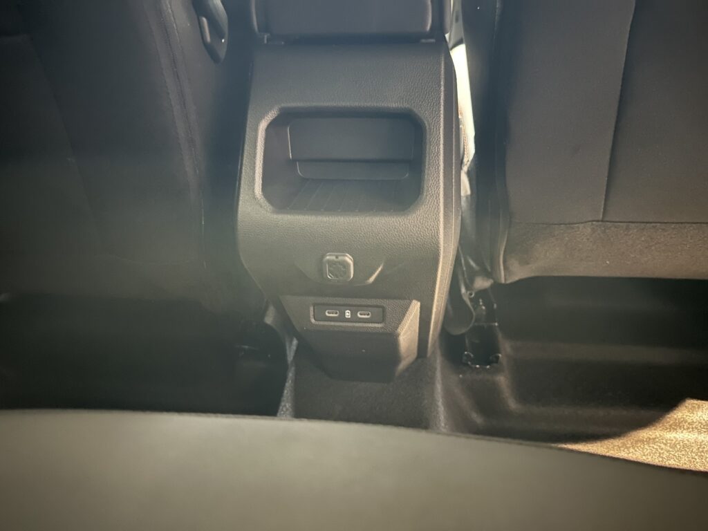 Dacia Duster Exposé-Bild 45