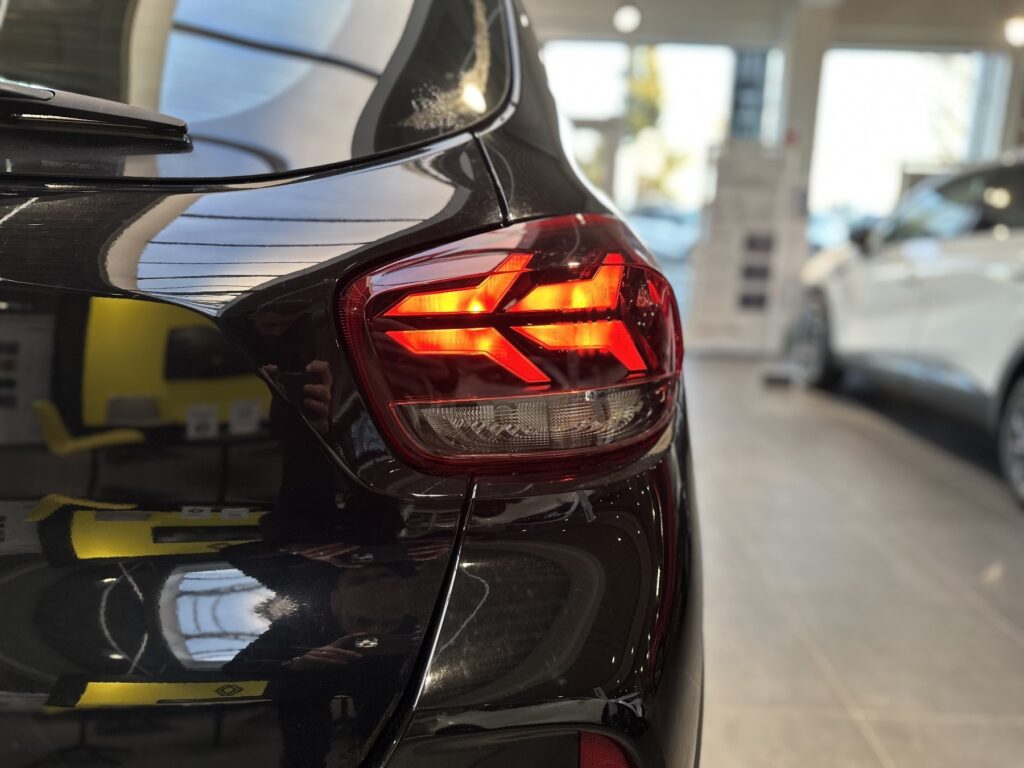 Dacia Spring Exposé-Bild 16