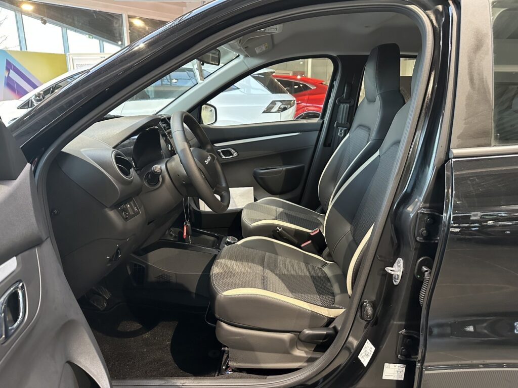 Dacia Spring Exposé-Bild 26