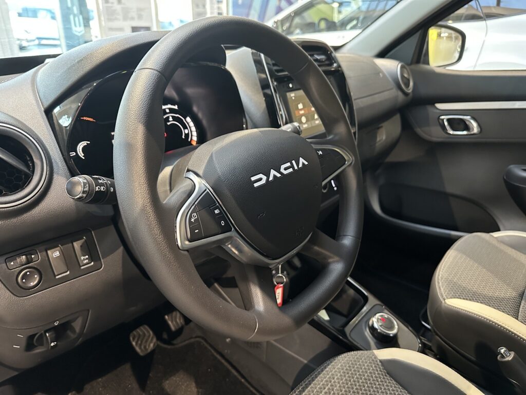 Dacia Spring Exposé-Bild 31