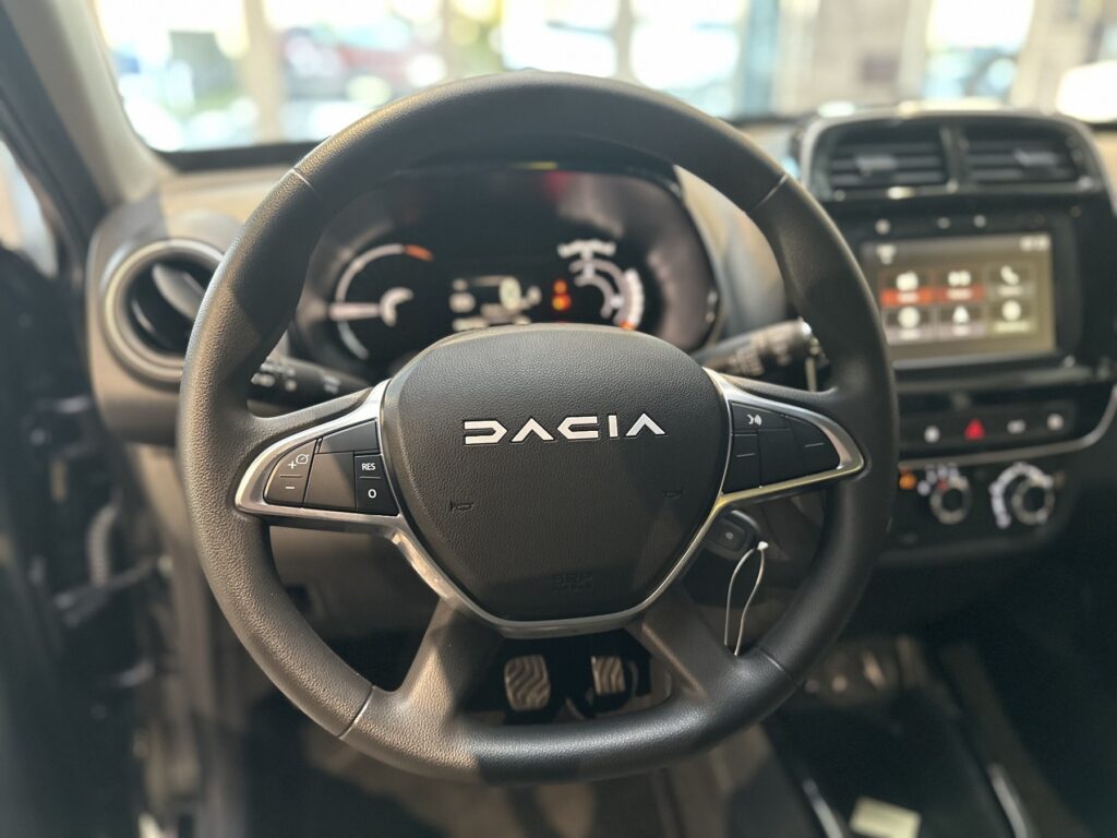 Dacia Spring Exposé-Bild 32