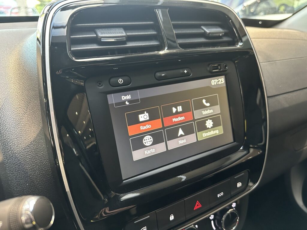 Dacia Spring Exposé-Bild 38