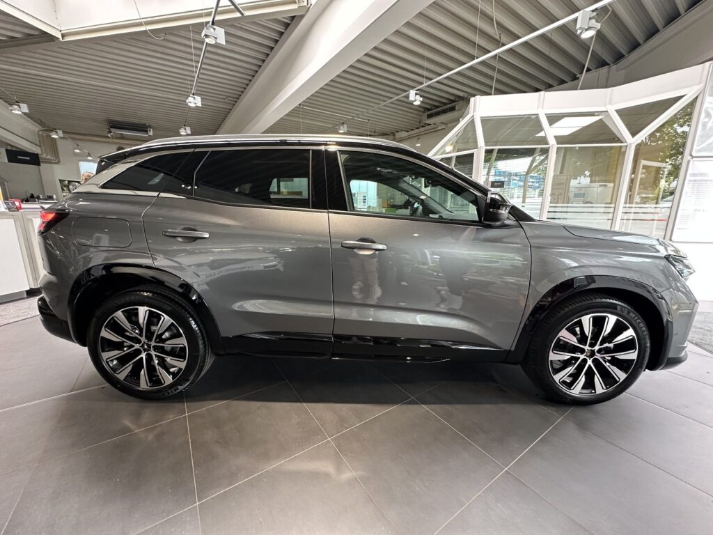 Renault Austral Exposé-Bild 8