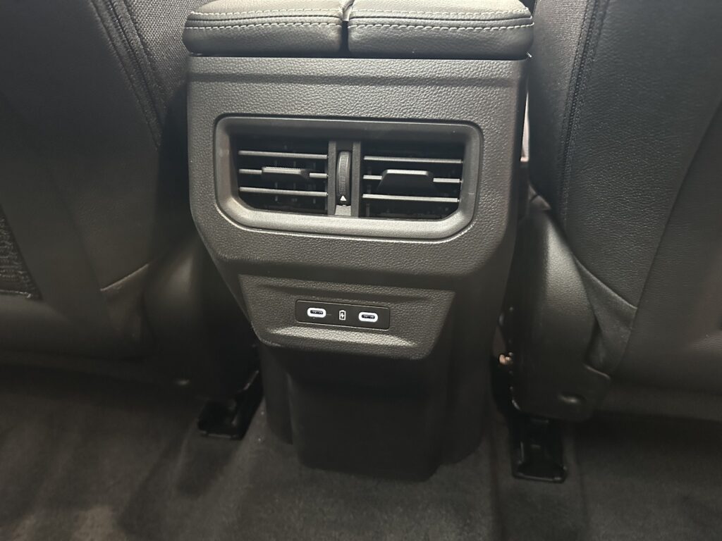 Renault Austral Exposé-Bild 17