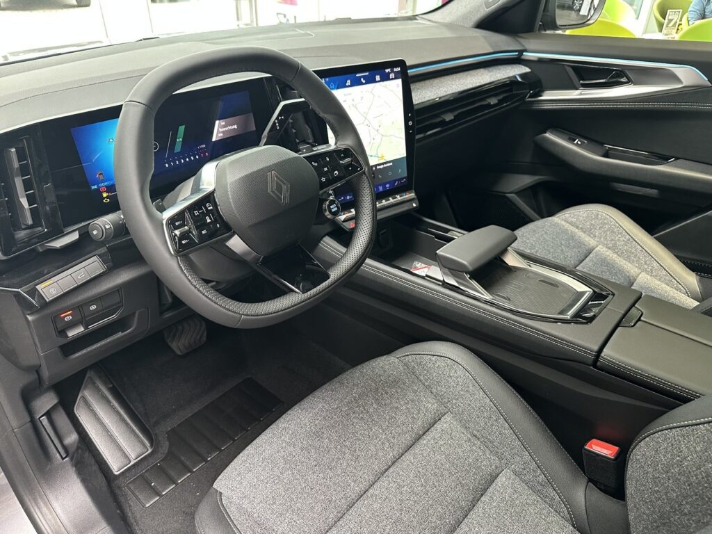 Renault Austral Exposé-Bild 33