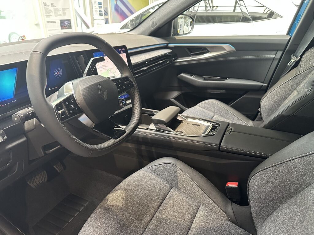 Renault Austral Exposé-Bild 35