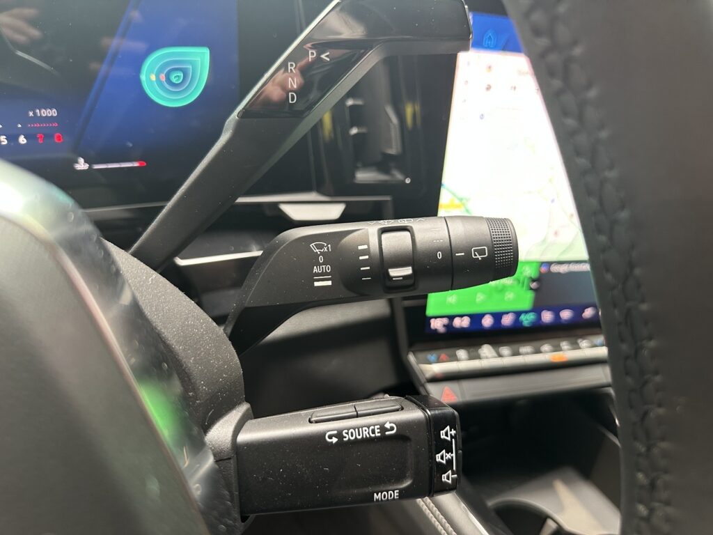 Renault Austral Exposé-Bild 41