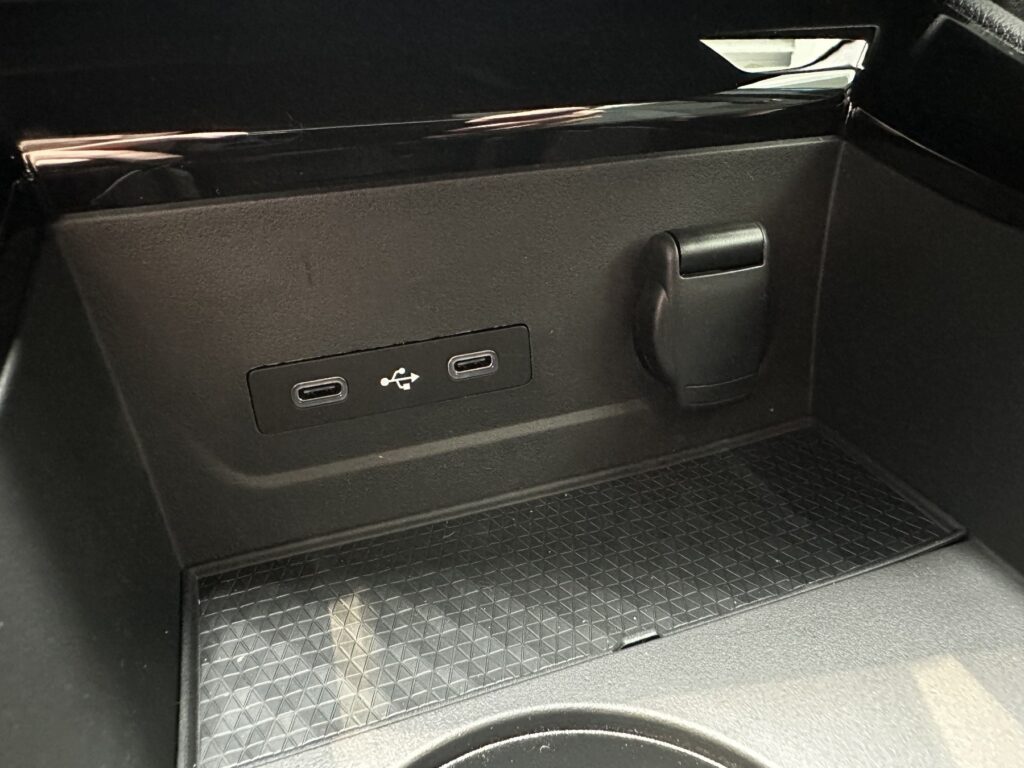 Renault Austral Exposé-Bild 47