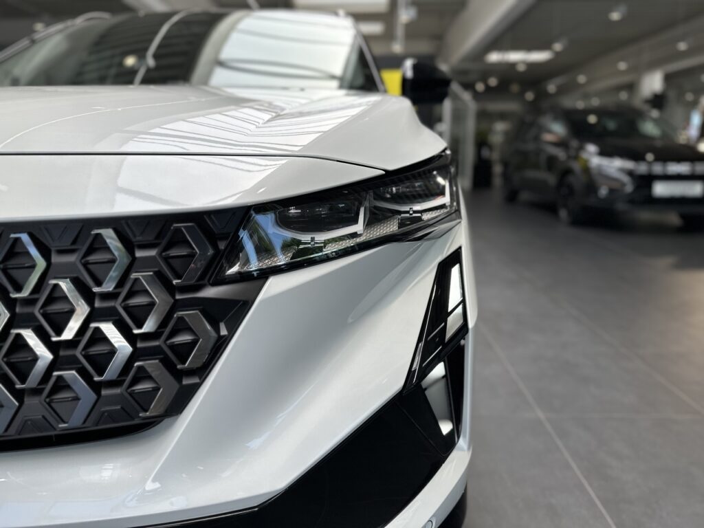 Renault Austral Exposé-Bild 3