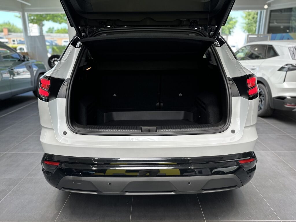 Renault Austral Exposé-Bild 25