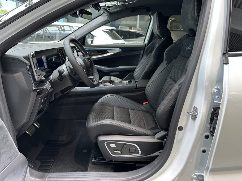 Renault Austral Exposé-Bild 32