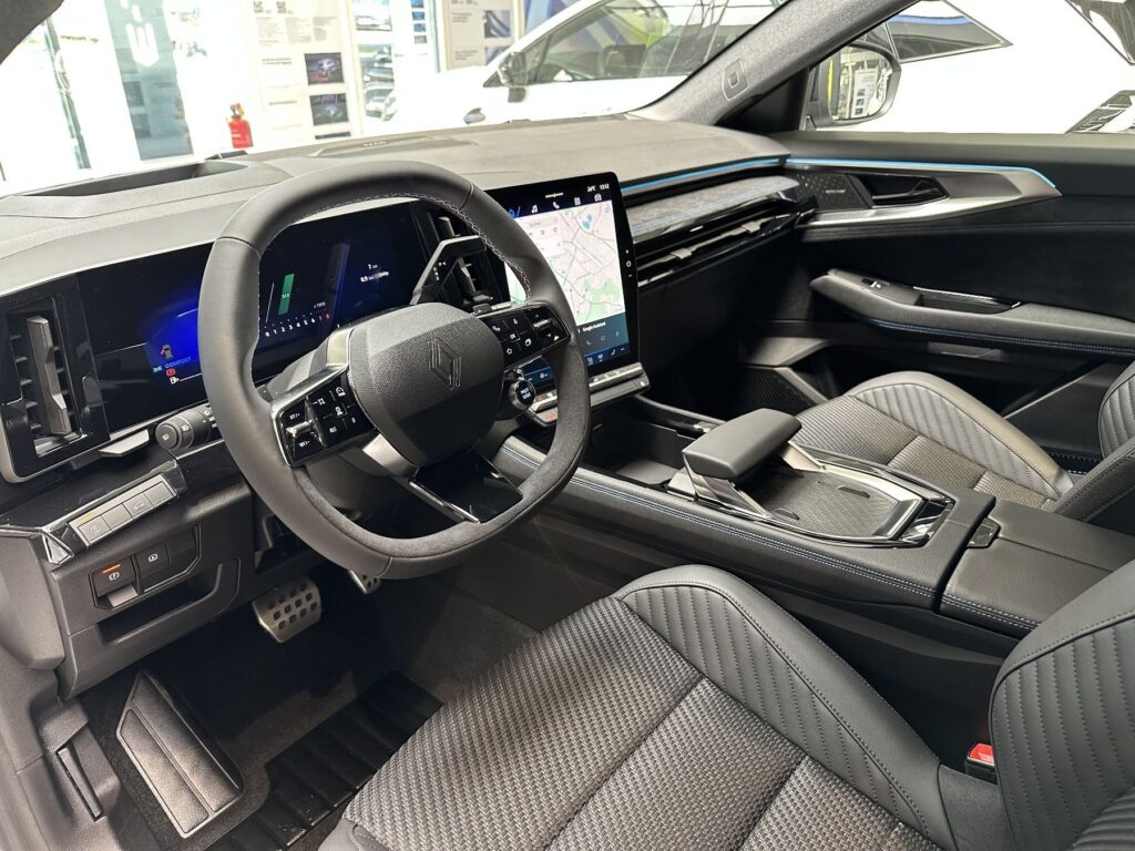 Renault Austral Exposé-Bild 37