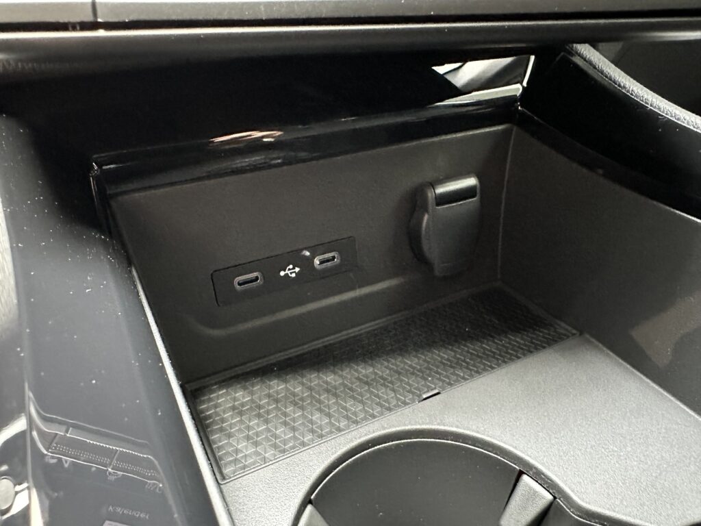 Renault Austral Exposé-Bild 47