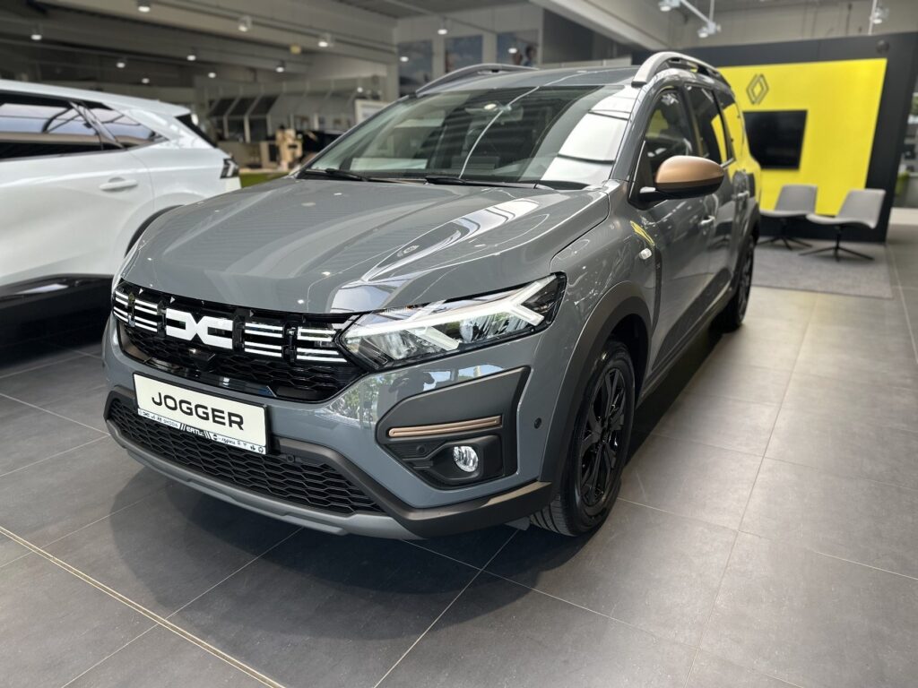 Dacia Jogger Exposé-Bild 1