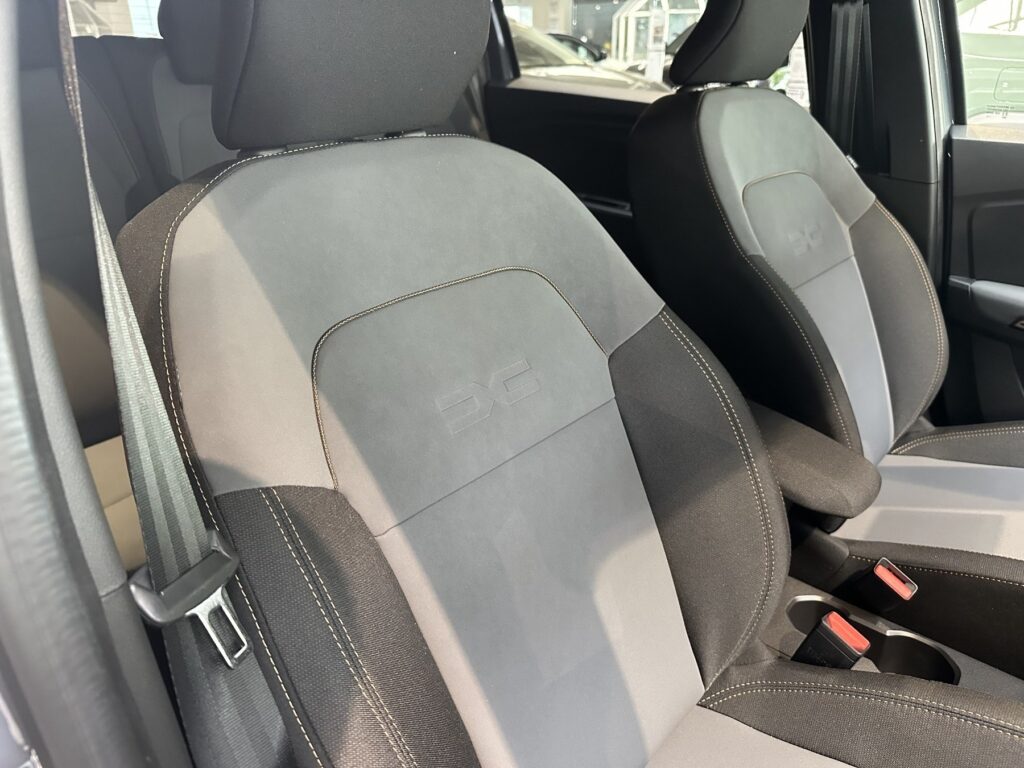 Dacia Jogger Exposé-Bild 13