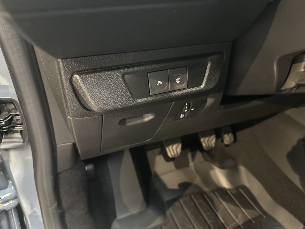 Dacia Jogger Exposé-Bild 33