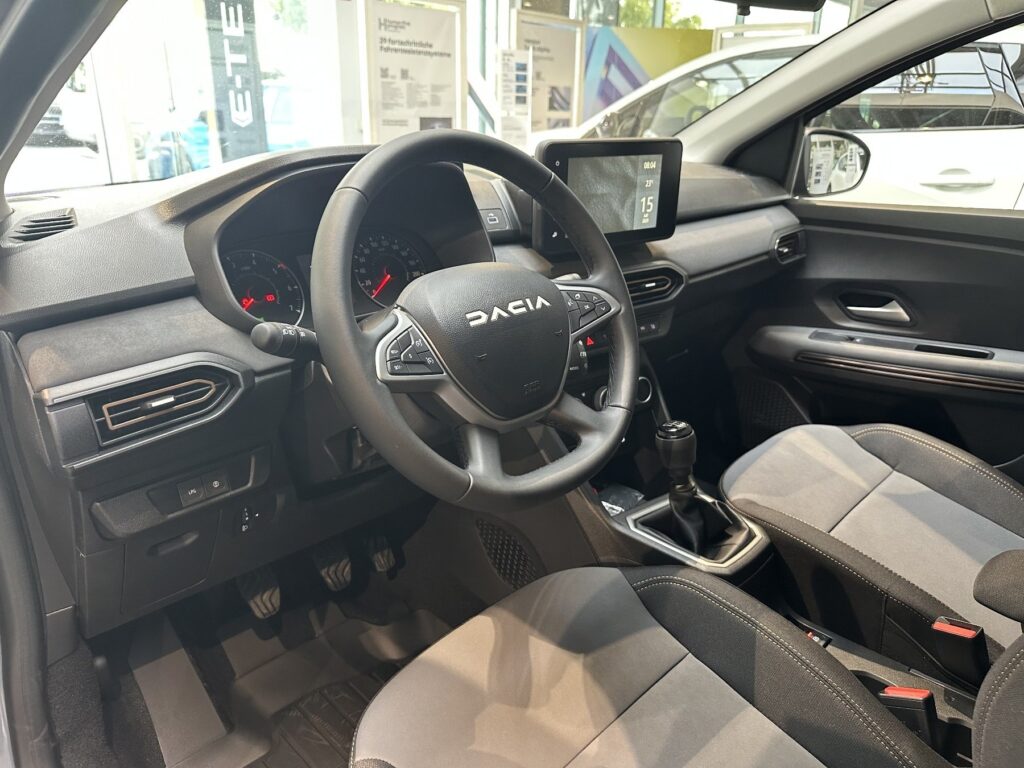 Dacia Jogger Exposé-Bild 34