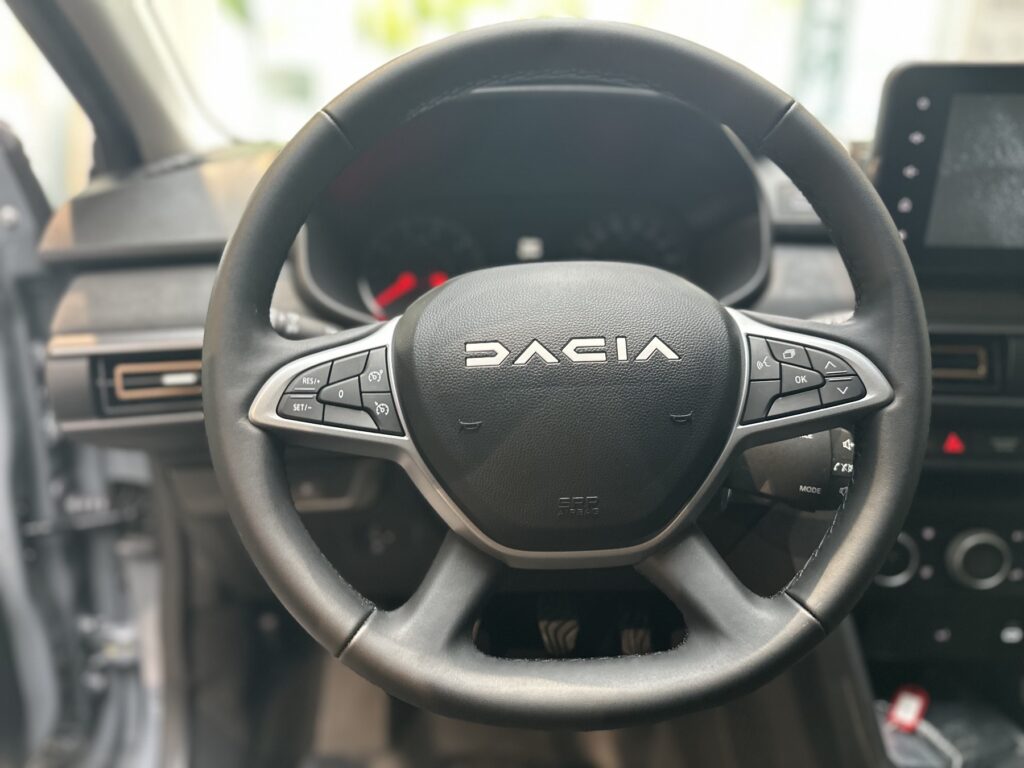 Dacia Jogger Exposé-Bild 36