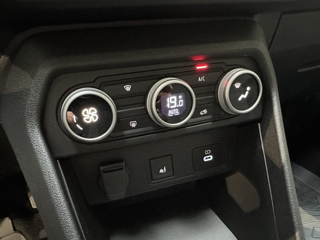 Dacia Jogger Exposé-Bild 45