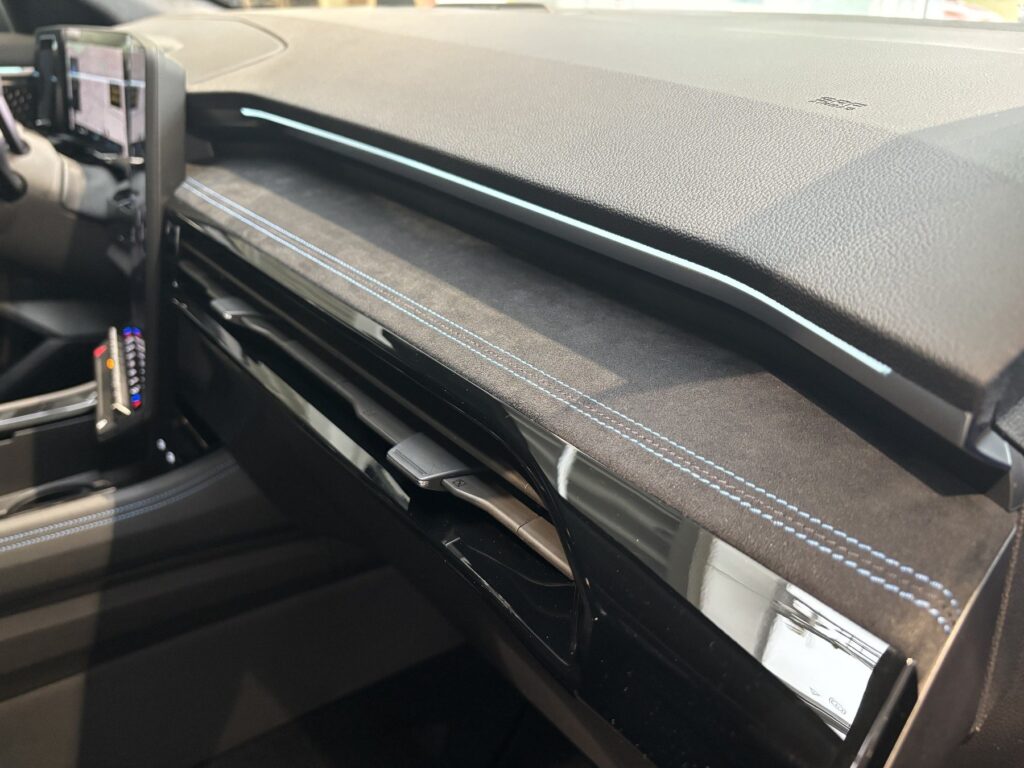 Renault Austral Exposé-Bild 32