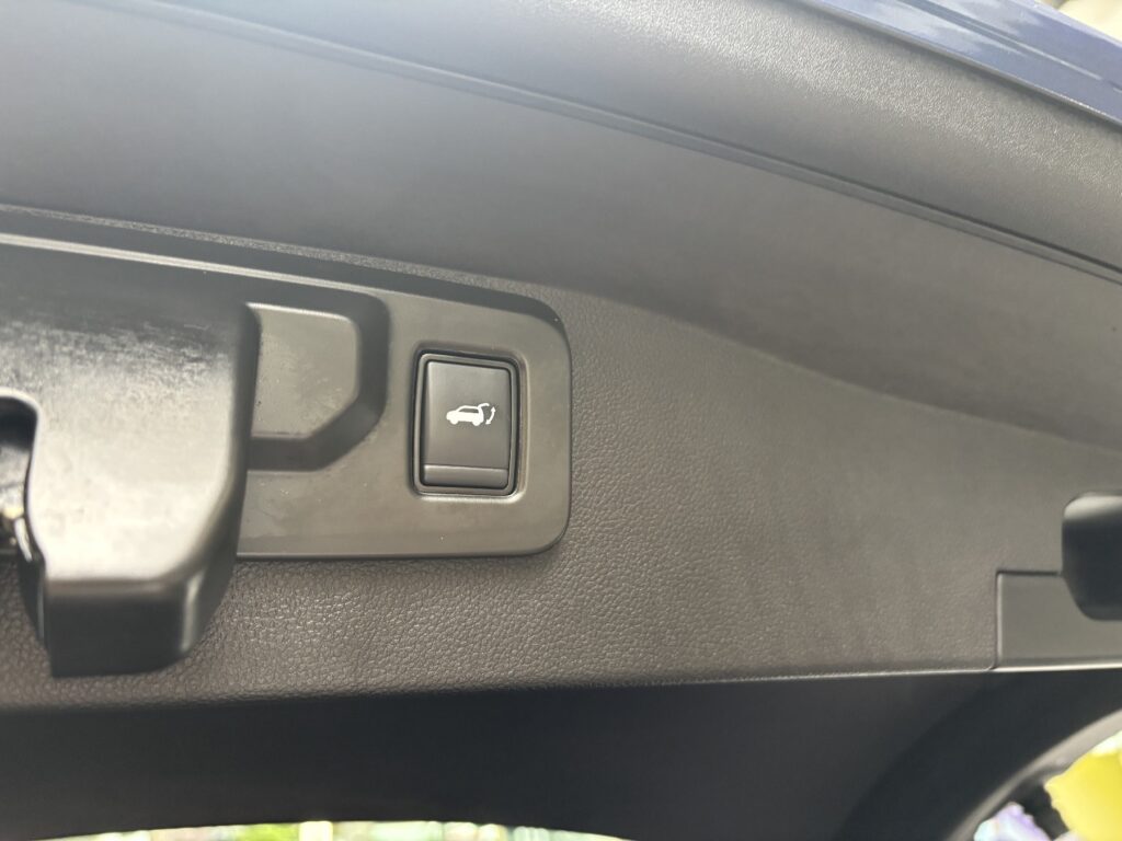 Renault Austral Exposé-Bild 38