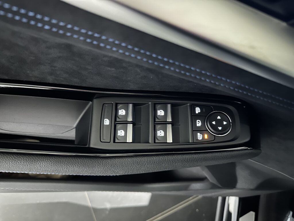 Renault Austral Exposé-Bild 31