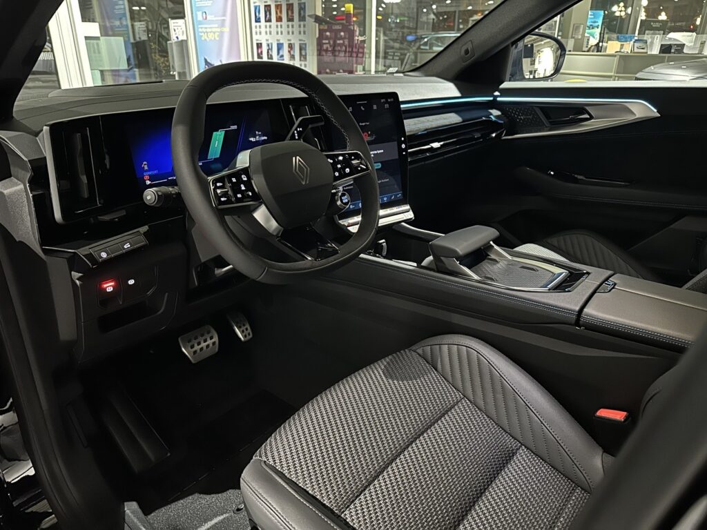 Renault Austral Exposé-Bild 33