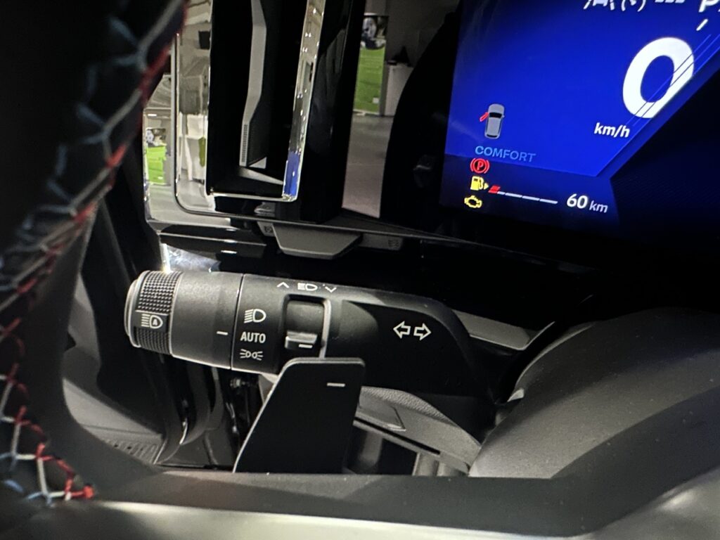 Renault Austral Exposé-Bild 39