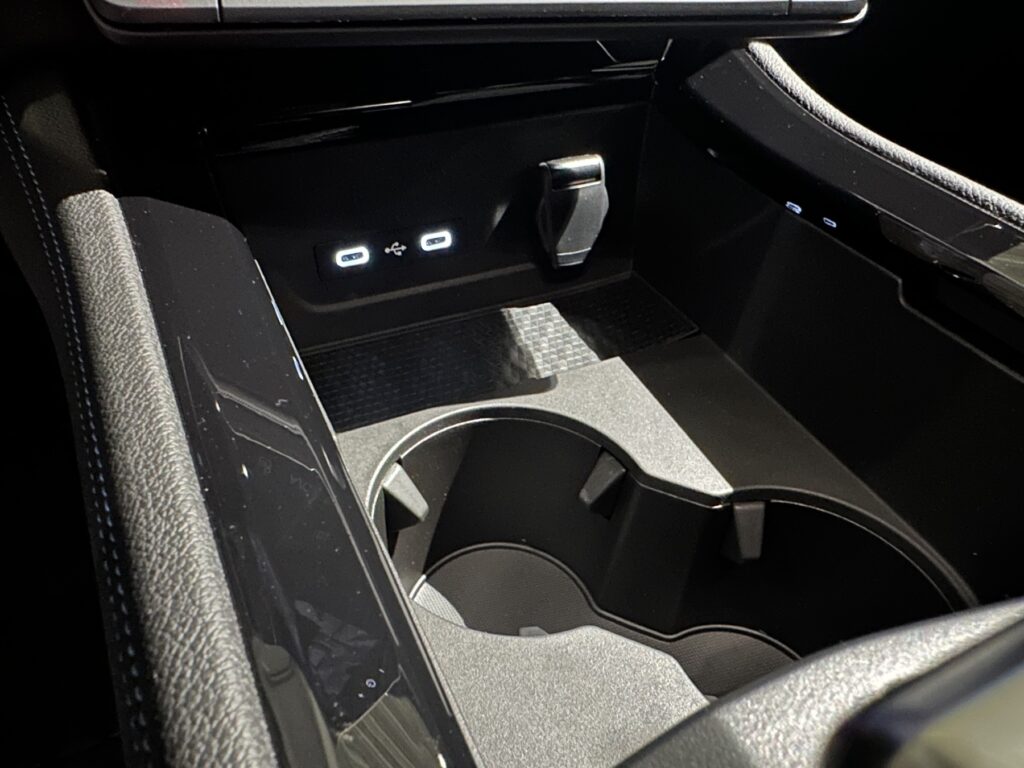 Renault Austral Exposé-Bild 46