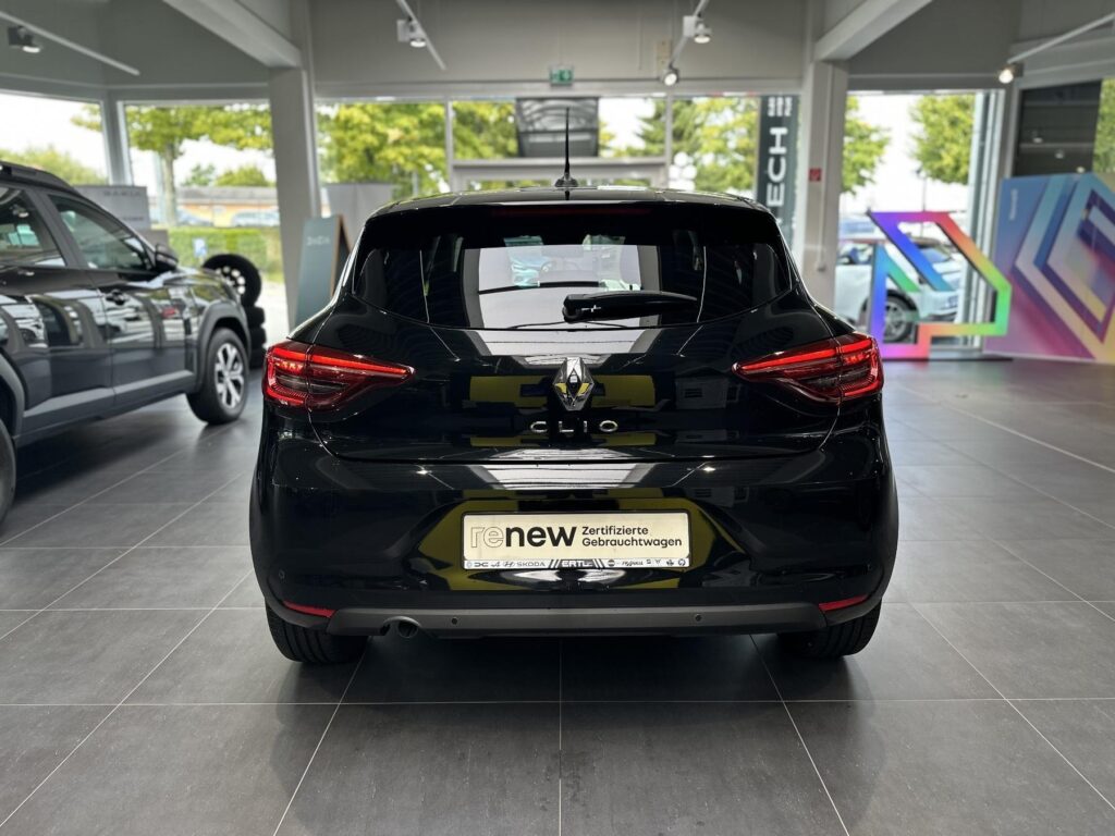 Renault Clio Exposé-Bild 23