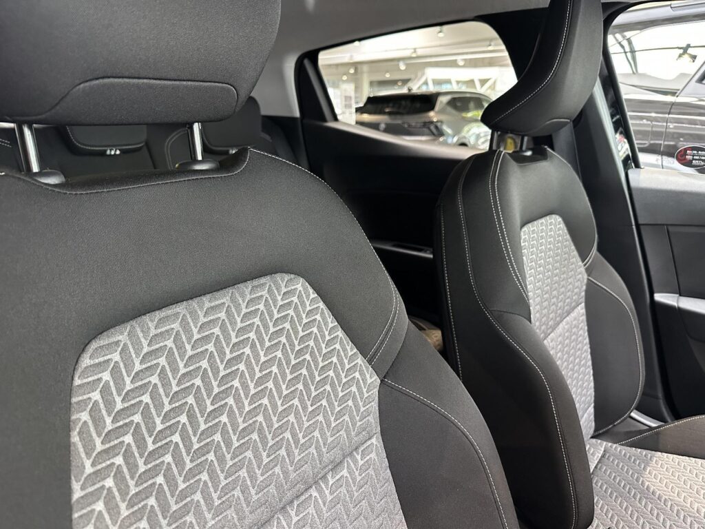 Renault Clio Exposé-Bild 13