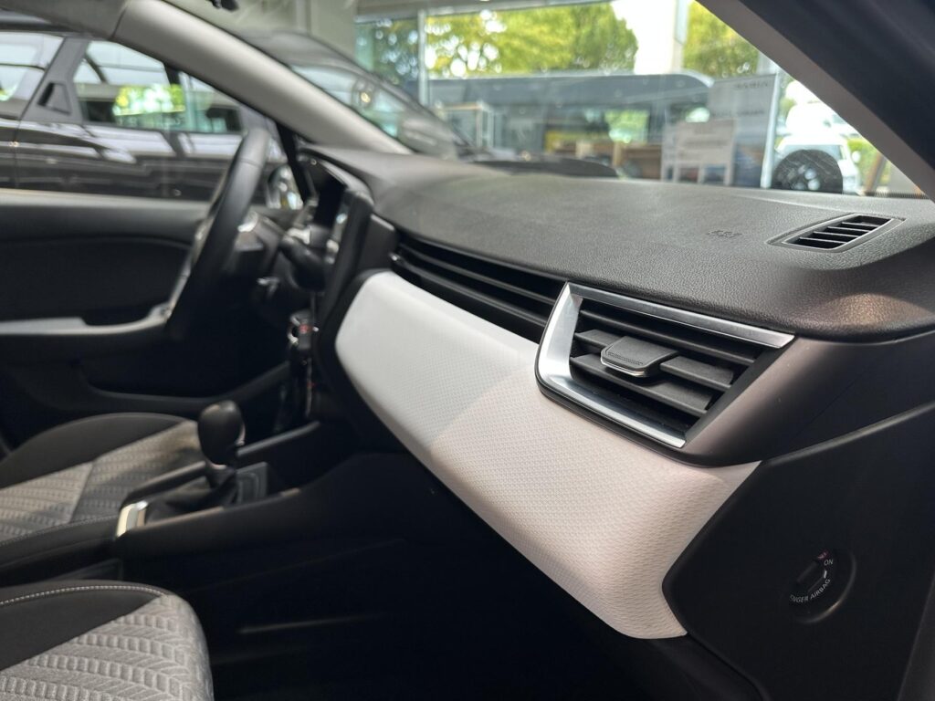 Renault Clio Exposé-Bild 15