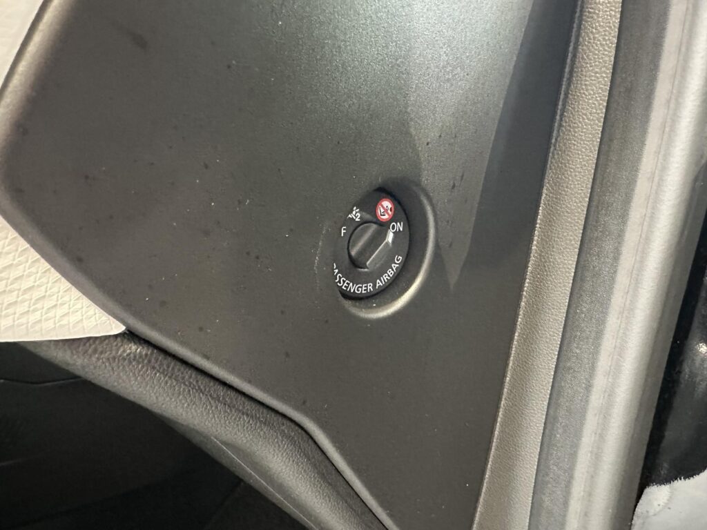 Renault Clio Exposé-Bild 16