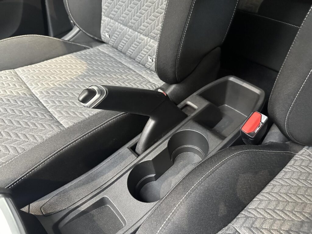 Renault Clio Exposé-Bild 49