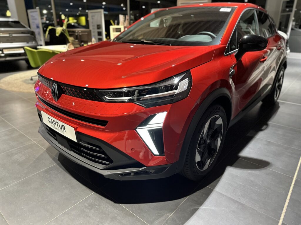 Renault Captur Exposé-Bild 1