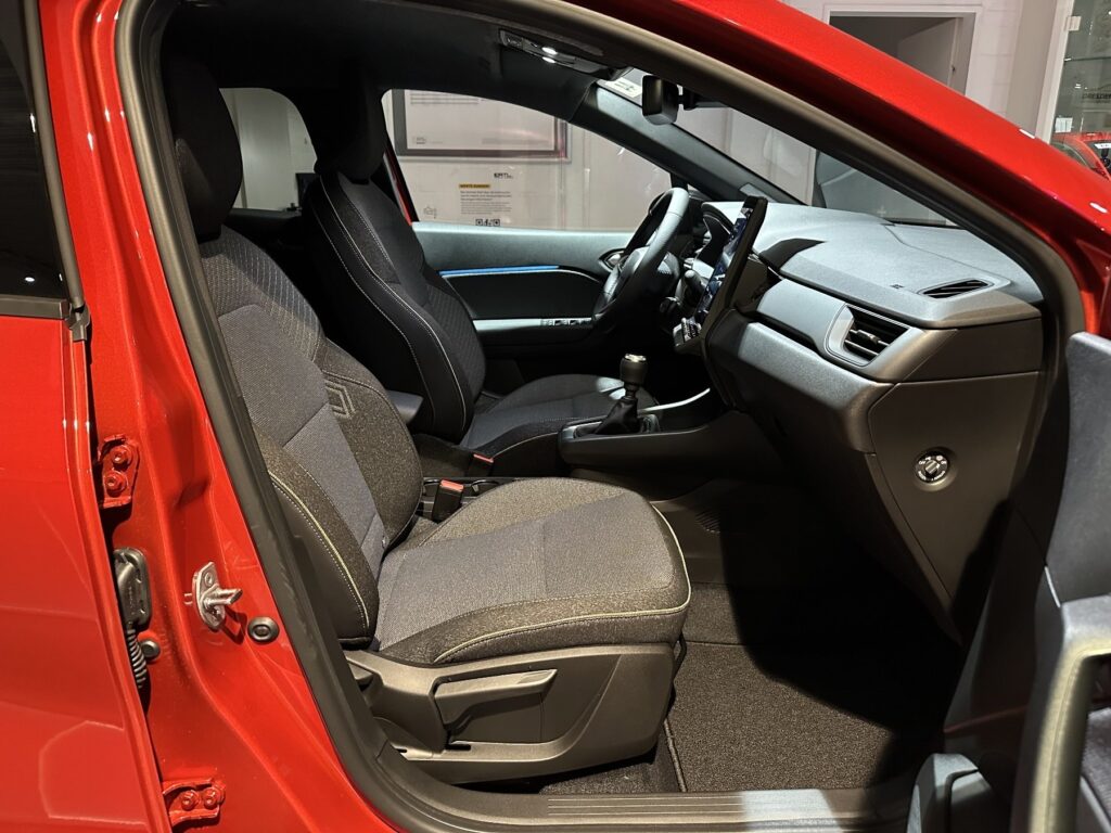 Renault Captur Exposé-Bild 20