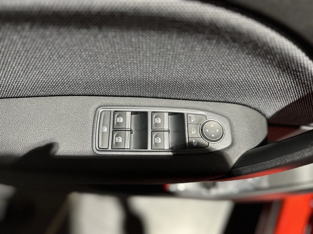 Renault Captur Exposé-Bild 28